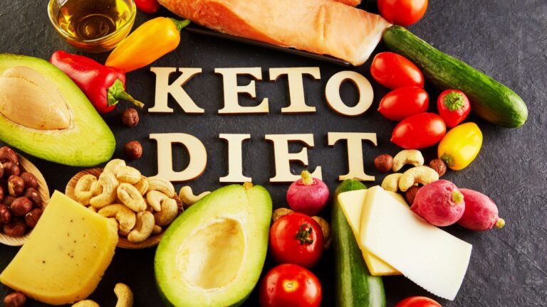 Dieta ketogeniczna – Co to? Zasady, zalety i wady, przepisy
